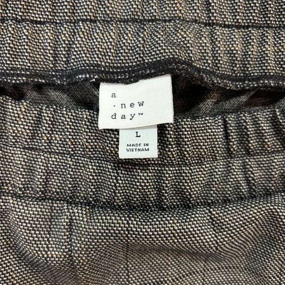 A NEW DAY Womens Large BROWN Check Elastic Waist Ankle Length Dress Pants - Picture 5 of 10